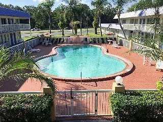 Super 8 Motel - Speedway Daytona Beach 2*,